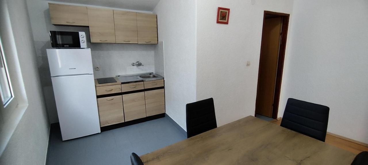 Apartments Andela Starigrad Paklenica Chambre photo
